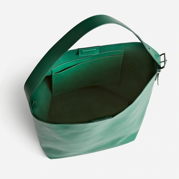 The Essential Extra Large Bucket Tote *pre-loved* - Picture 2 of 4